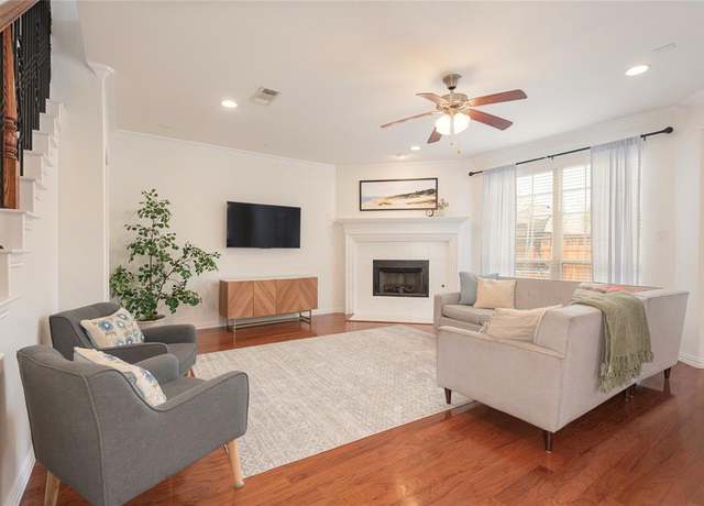 Property at 7014 Handen Dr, Rowlett, TX 75089, 4 beds, 2.5 baths
