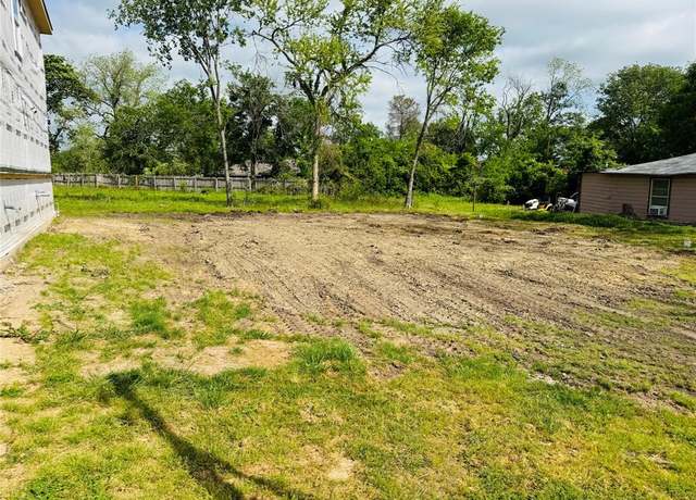 Property at 210A Mineral Wells St, Terrell, TX 75160