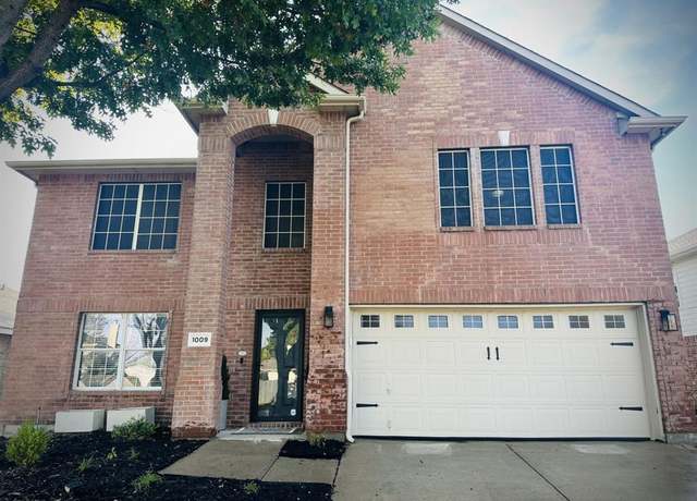 Property at 1009 Charlotte Dr, Mckinney, TX 75071, 4 beds, 2.5 baths