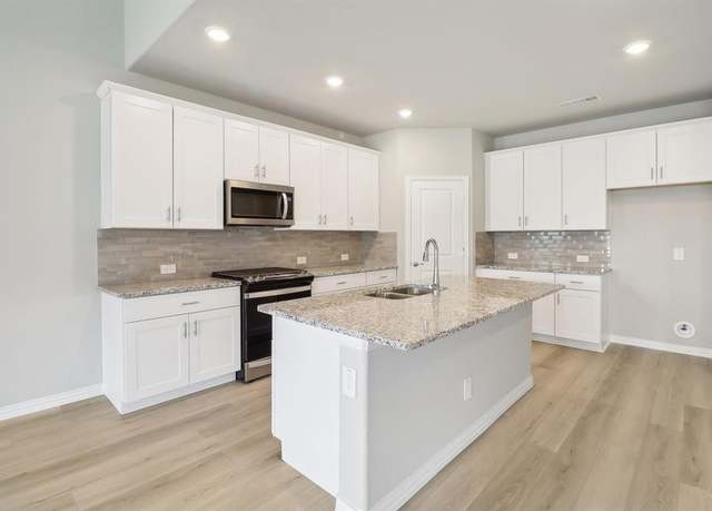Property at 2233 Lone Star Ln, Seagoville, TX 75159, 5 beds, 3 baths