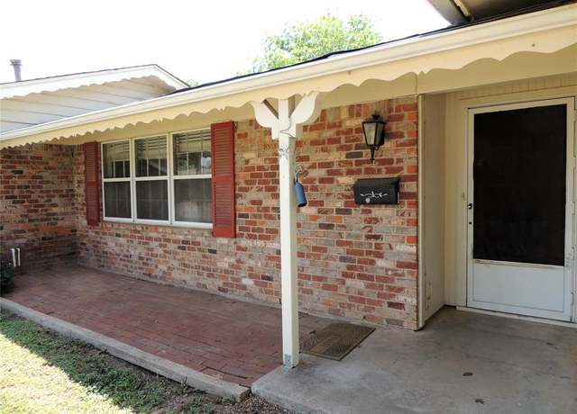 Property at 3441 Santa Monica Dr, Abilene, TX 79605, 3 beds, 2.5 baths