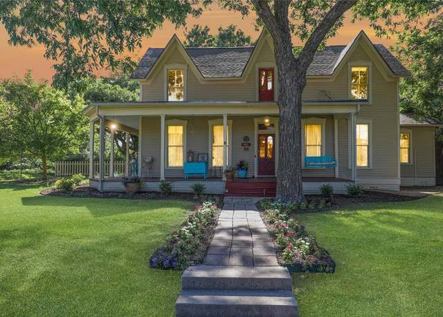 Property at 401 N Benge, Mckinney, TX 75069, 4 beds, 2.5 baths