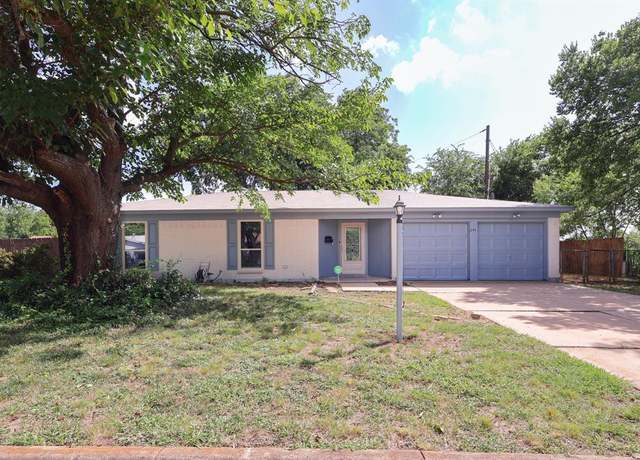 Property at 241 Berkshire Ln, Fort Worth, TX 76134, 3 beds, 2 baths