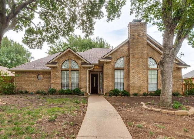 Property at 213 Brian Way, Red Oak, TX 75154, 3 beds, 2 baths
