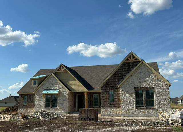 Property at 12116 Crystal Dr, Krum, TX 76249, 4 beds, 3 baths