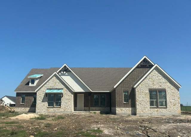Property at 12116 Crystal Dr, Krum, TX 76249, 4 beds, 3 baths