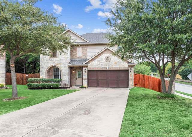Property at 2537 Creek Villas Dr, Bedford, TX 76022, 4 beds, 2.5 baths