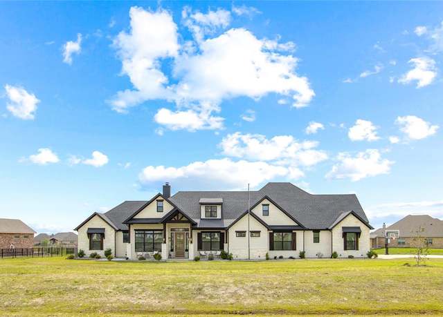 Property at 2225 Hodges Lake Dr, Rockwall, TX 75032, 5 beds, 4.5 baths