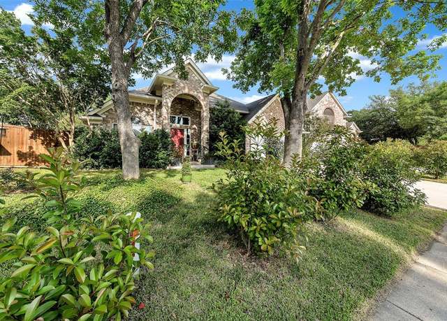 Property at 10110 Andre Dr, Irving, TX 75063, 4 beds, 2 baths