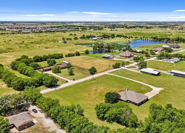 Property at 11062 Mesquite Hill Rd, Sanger, TX 76266, 3 beds, 2.5 baths
