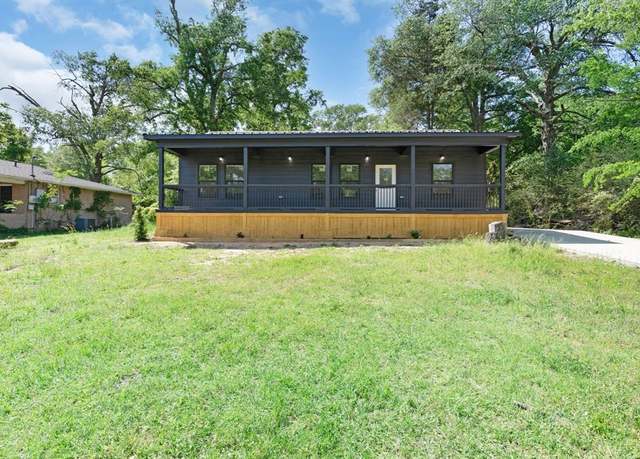 Property at 905 N Walnut, Winnsboro, TX 75494, 3 beds, 2 baths