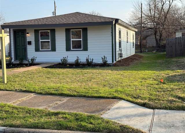 Property at 1240 E Harvey Ave, Fort Worth, TX 76104, 3 beds, 2 baths