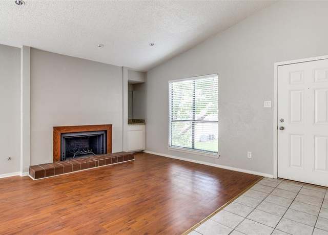 Property at 6646 E Lovers Ln #602, Dallas, TX 75214, 2 beds, 1 bath