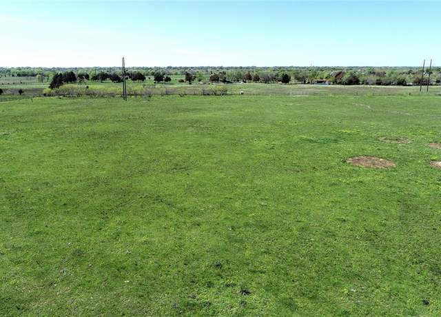 Property at 19258 County Road 4043, Kemp, TX 75143, 3 beds, 2 baths