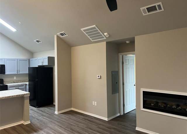 Property at 6108 Abrams Rd #225, Dallas, TX 75231, 2 beds, 1 bath