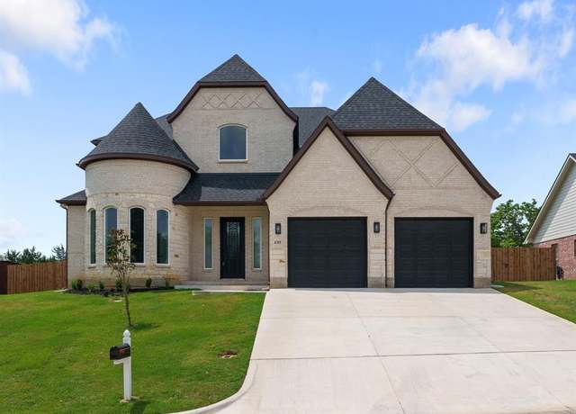 Property at 4318 Peachtree Ln, Denison, TX 75020, 4 beds, 3.5 baths