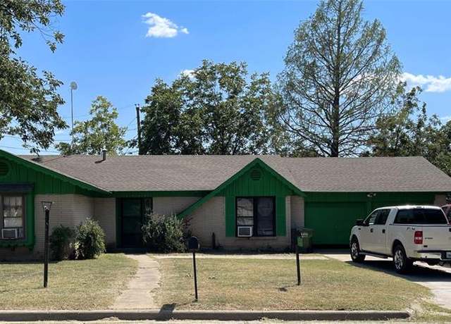 Property at 2506 SE 11th St, Mineral Wells, TX 76067, 3 beds, 2 baths
