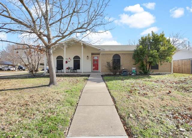 Property at 216 NE Cindy Ln, Burleson, TX 76028, 3 beds, 2 baths