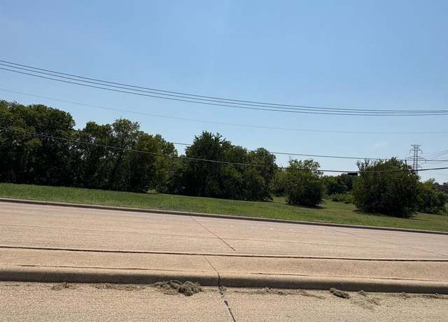 Property at 810 Barnes Bridge Rd, Mesquite, TX 75150