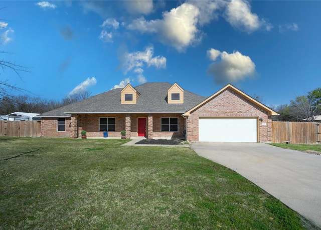 Property at 207 Grant Dr, Fate, TX 75189, 4 beds, 2 baths