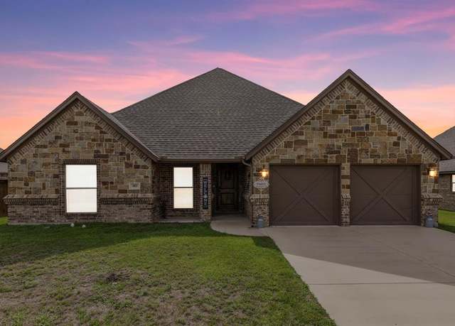 Property at 183 Melbourne Dr, Willow Park, TX 76087, 3 beds, 2 baths