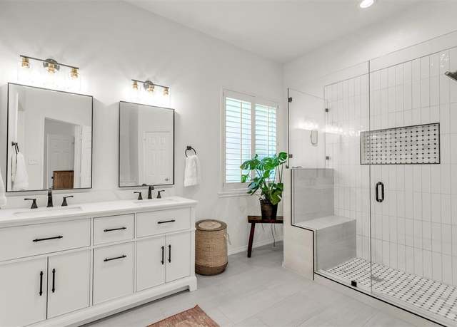 Property at 2081 Ashbourne Dr, Rockwall, TX 75087, 4 beds, 2.5 baths