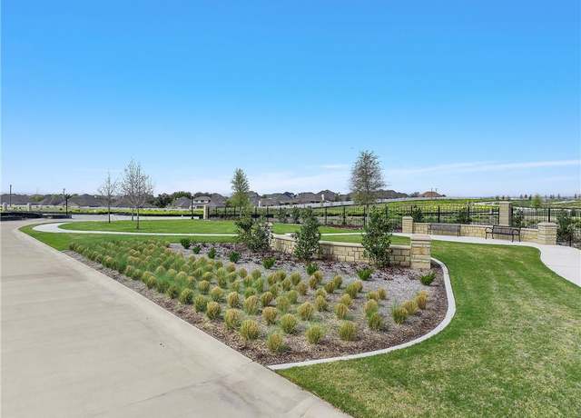 Property at 39 Turnberry Ct, Woodway, TX 76712