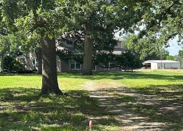 Property at 9984 Private Road 2327, Terrell, TX 75160, 3 beds, 2 baths