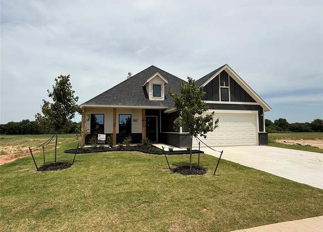 Property at 1217 Frio Dr, Springtown, TX 76082, 3 beds, 2 baths