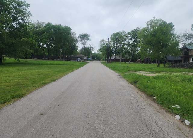 Property at 1412 Gibbons St, Greenville, TX 75401