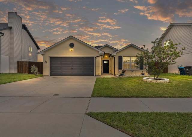 Property at 2104 Shane Ave, Fort Worth, TX 76134, 3 beds, 2 baths
