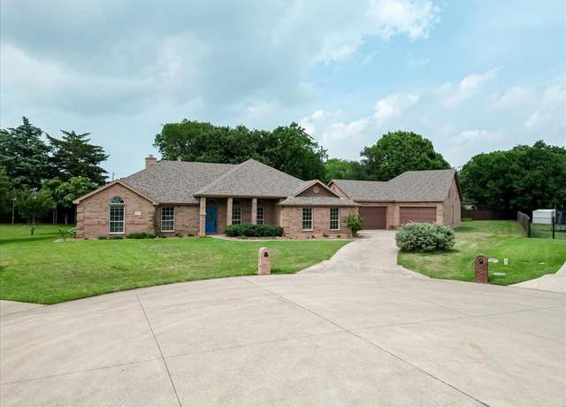 Property at 316 Cottonwood Trl, Shady Shores, TX 76208, 4 beds, 2 baths