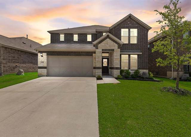 Property at 3504 Riviera Ct, Denton, TX 76207, 5 beds, 3 baths