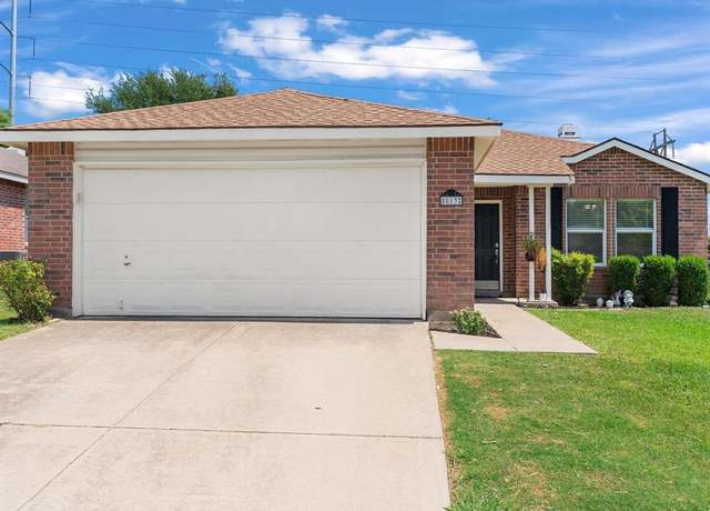 Property at 8813 Swan Park Dr, Denton, TX 76210, 3 beds, 2 baths
