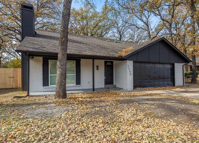 Property at 2506 Holt Rd, Arlington, TX 76006, 3 beds, 2 baths