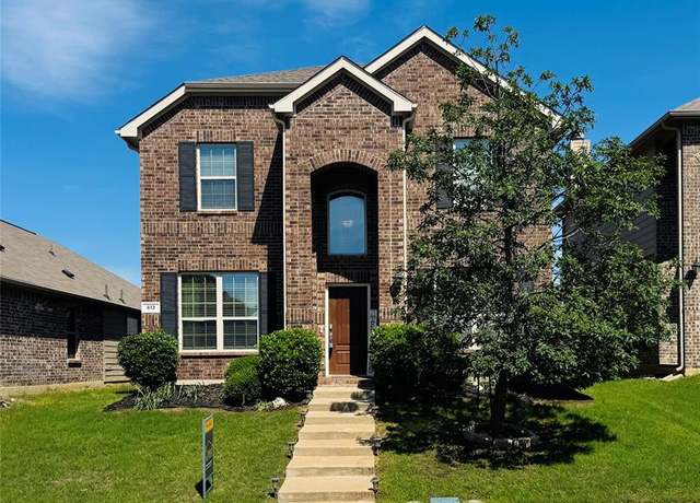Property at 613 Pawnee St, Aubrey, TX 76227, 4 beds, 2.5 baths