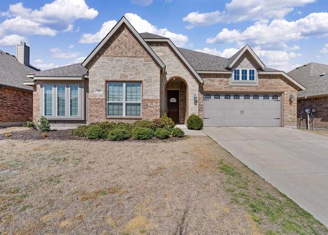 Property at 343 Abbott, Waxahachie, TX 75165, 4 beds, 2 baths