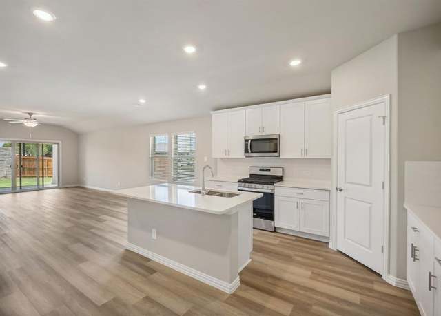 Property at 2217 Dunbar Dr, Sherman, TX 75092, 3 beds, 2 baths