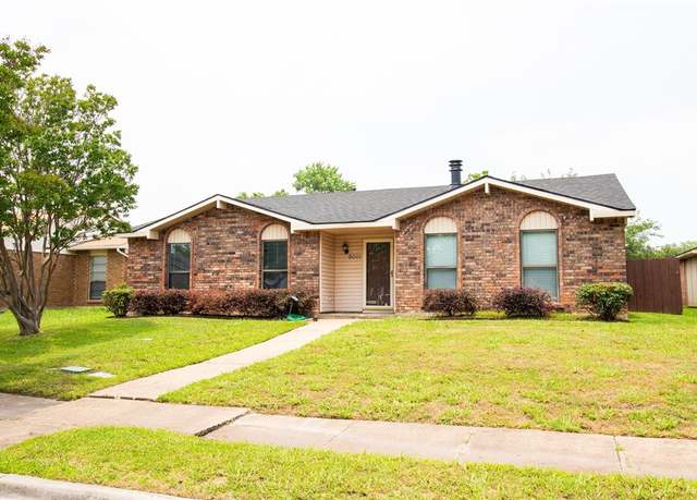 Property at 9001 Westfield Dr, Rowlett, TX 75088, 3 beds, 2 baths