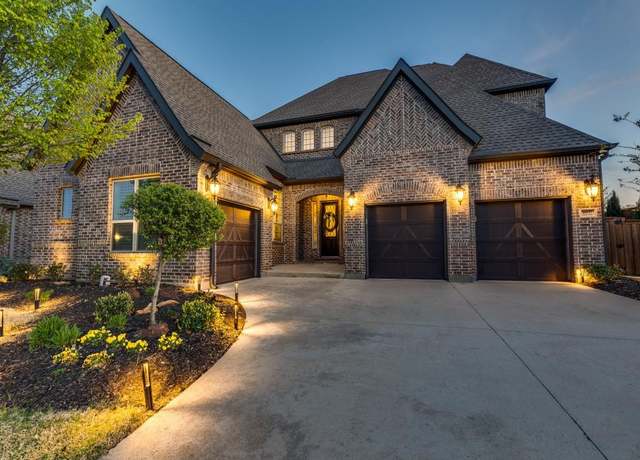 Property at 10937 Smoky Oak Trl, Flower Mound, TX 76226, 4 beds, 2.5 baths