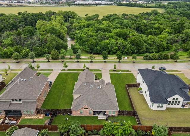 Property at 9671 Maple Hill Ln, Frisco, TX 75035, 4 beds, 2.5 baths