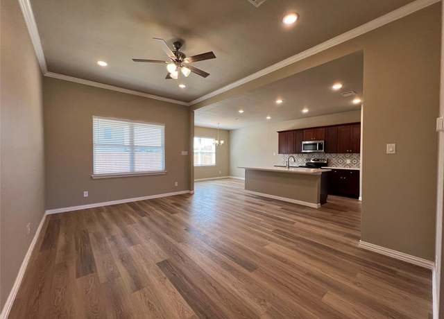 Property at 100 Levi Dr, Cleburne, TX 76031, 4 beds, 2 baths