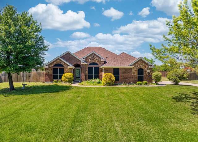 Property at 5044 County Road 4098, Kaufman, TX 75142, 4 beds, 2 baths
