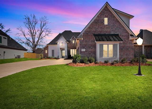 Property at 267 Poydras Ave, Bossier City, LA 71111, 5 beds, 3 baths