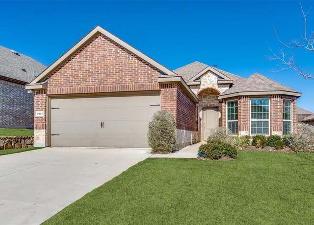 Property at 2912 Lampasas Ln, Little Elm, TX 75068, 4 beds, 2 baths