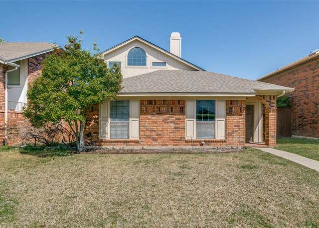 Property at 1633 San Francisco St, Carrollton, TX 75007, 3 beds, 2 baths