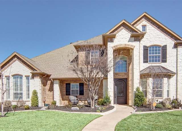 Property at 3915 Cheycastle Ct, Arlington, TX 76001, 4 beds, 3 baths