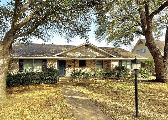Property at 10016 Clearmeadow Dr, Dallas, TX 75238, 4 beds, 2 baths