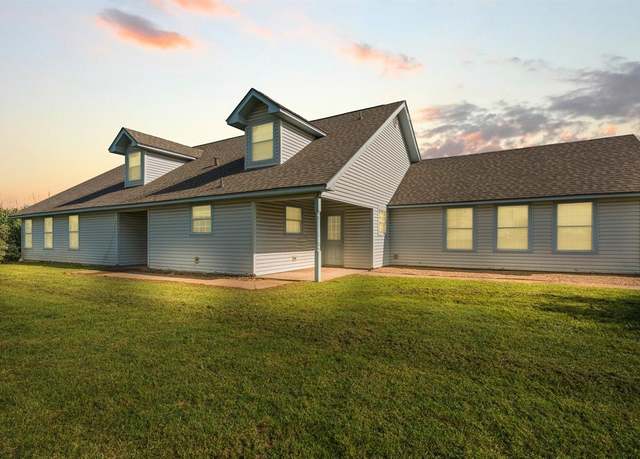 Property at 7932 County Road 913, Godley, TX 76044, 5 beds, 3 baths