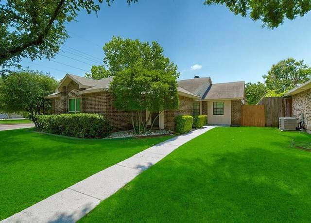 Property at 9568 Jennie Lee Ln, Dallas, TX 75227, 3 beds, 2 baths